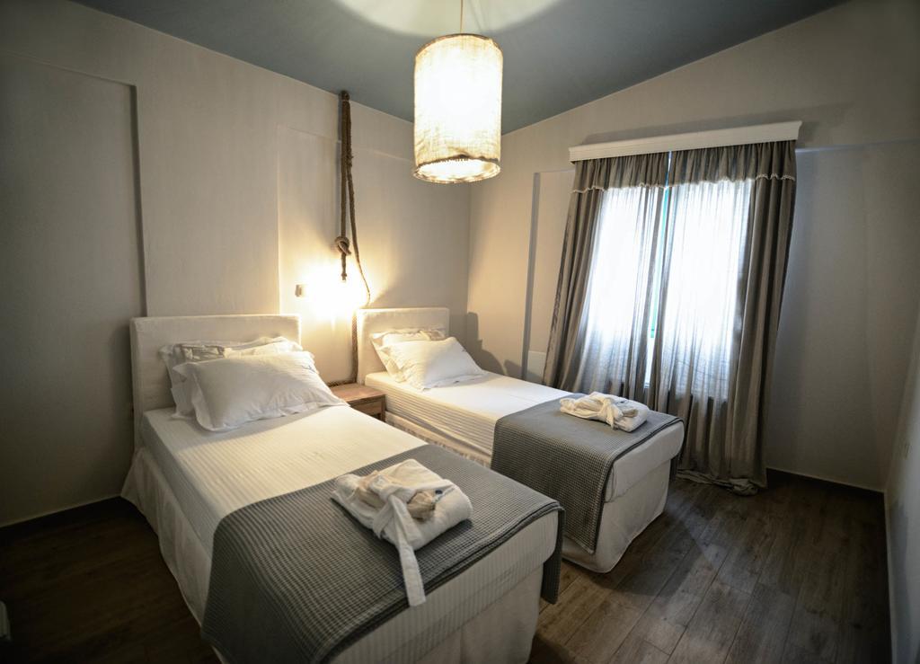 Anemoessa Luxury