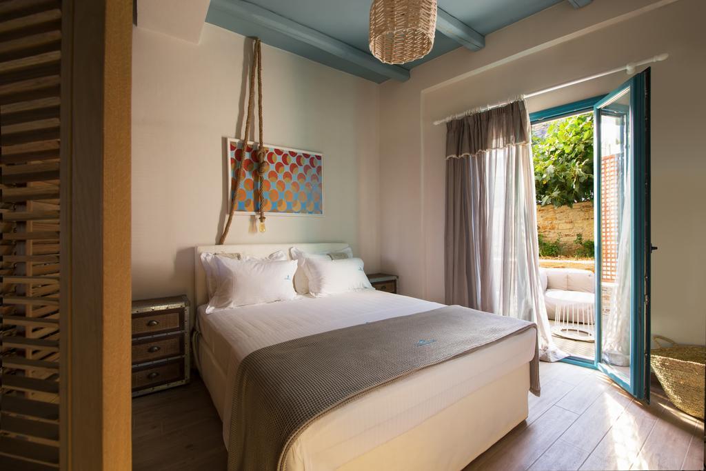Anemoessa Luxury Villa